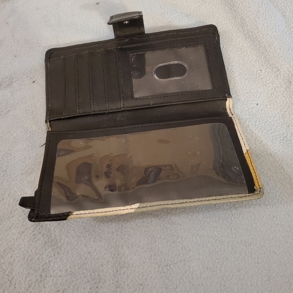 Guang Tong Multicolored Leather Wallet - Picture 4 of 4